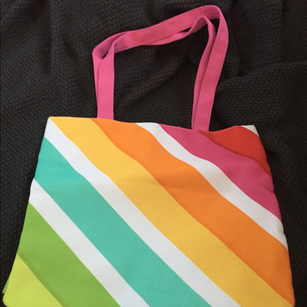 Tote with thin plastic lining